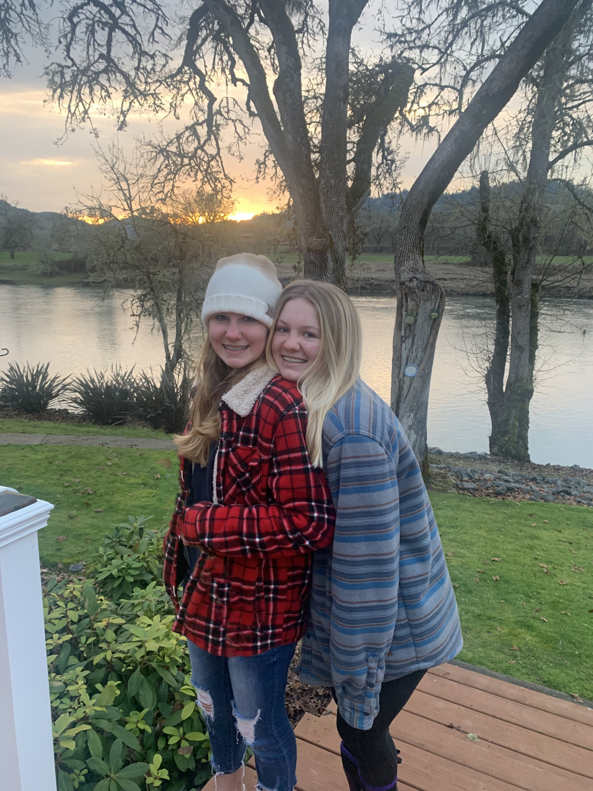 Toni and Bobbi Jack on the rocky banks of the North Umpqua River.